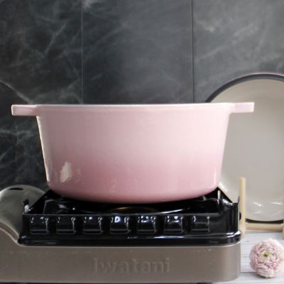 OEM ODM Cast Iron Casserole Dutch Oven With Skillet Lid Height 11.5cm