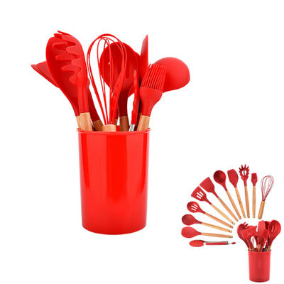 Red Enamel Cast Iron Shallow Casserole With Silicone Cutlery Sets
