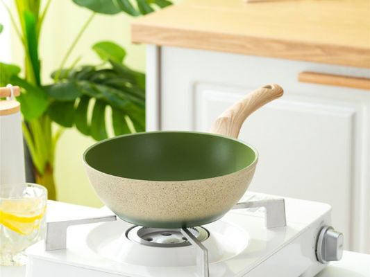 Versatile 12Inch Chinese Wok Pan With Flat Bottom And Heat Resistant Handle