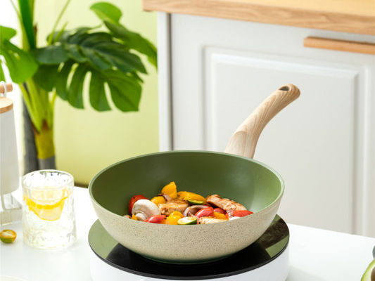 13Inch Chinese Aluminum Wok Pan With Tempered Glass Lid And Non Stick Coating