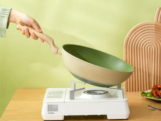 13Inch Chinese Aluminum Wok Pan With Tempered Glass Lid And Non Stick Coating