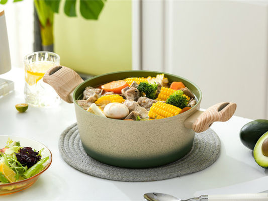 Non Stick Aluminum Casserole With Reinforced Coating And Detachable Handle