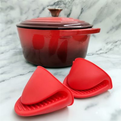 Premium 6 Quart Enameled Cast Iron Dutch Oven With Lid - Available In 6 Colors With Silicone Gloves &amp; Pot Holders